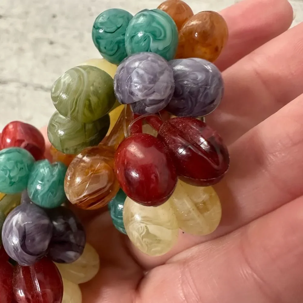 Vintage 40s/50s Molded Plastic Bubbles Clip On Earrings - Picture 4 of 7